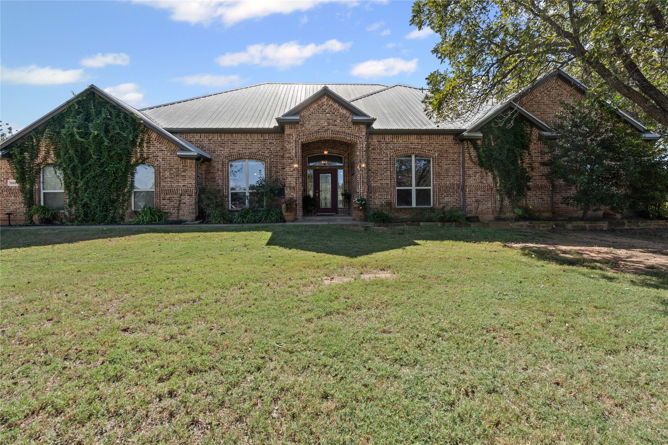 8600 Claremont Drive Granbury TX 76049