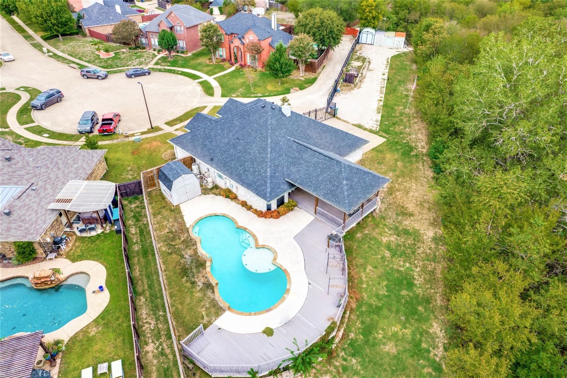 2202 Country Hollow Lane Garland TX 75040