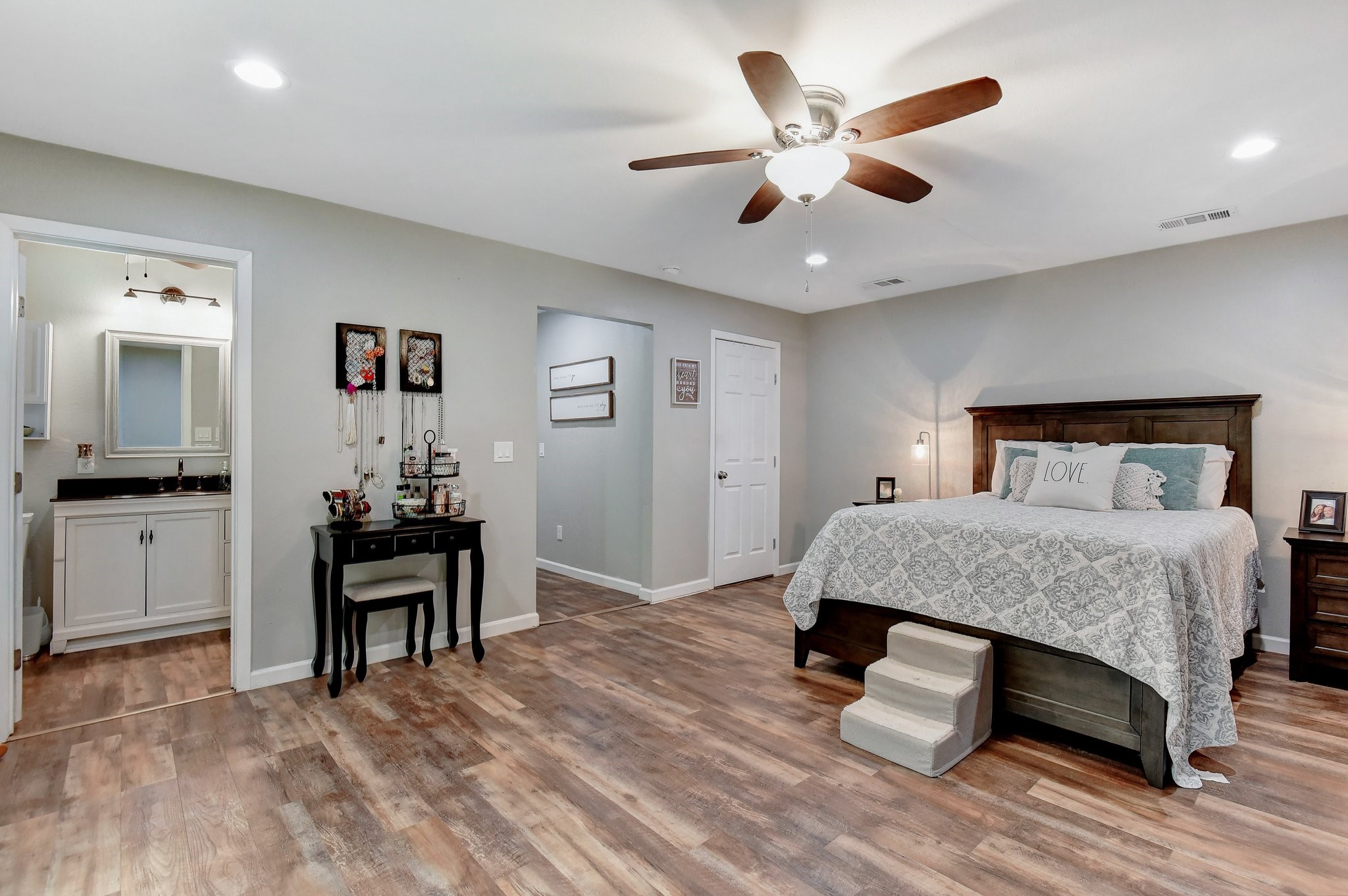 2199 Hawkins Road Whitesboro TX 76273