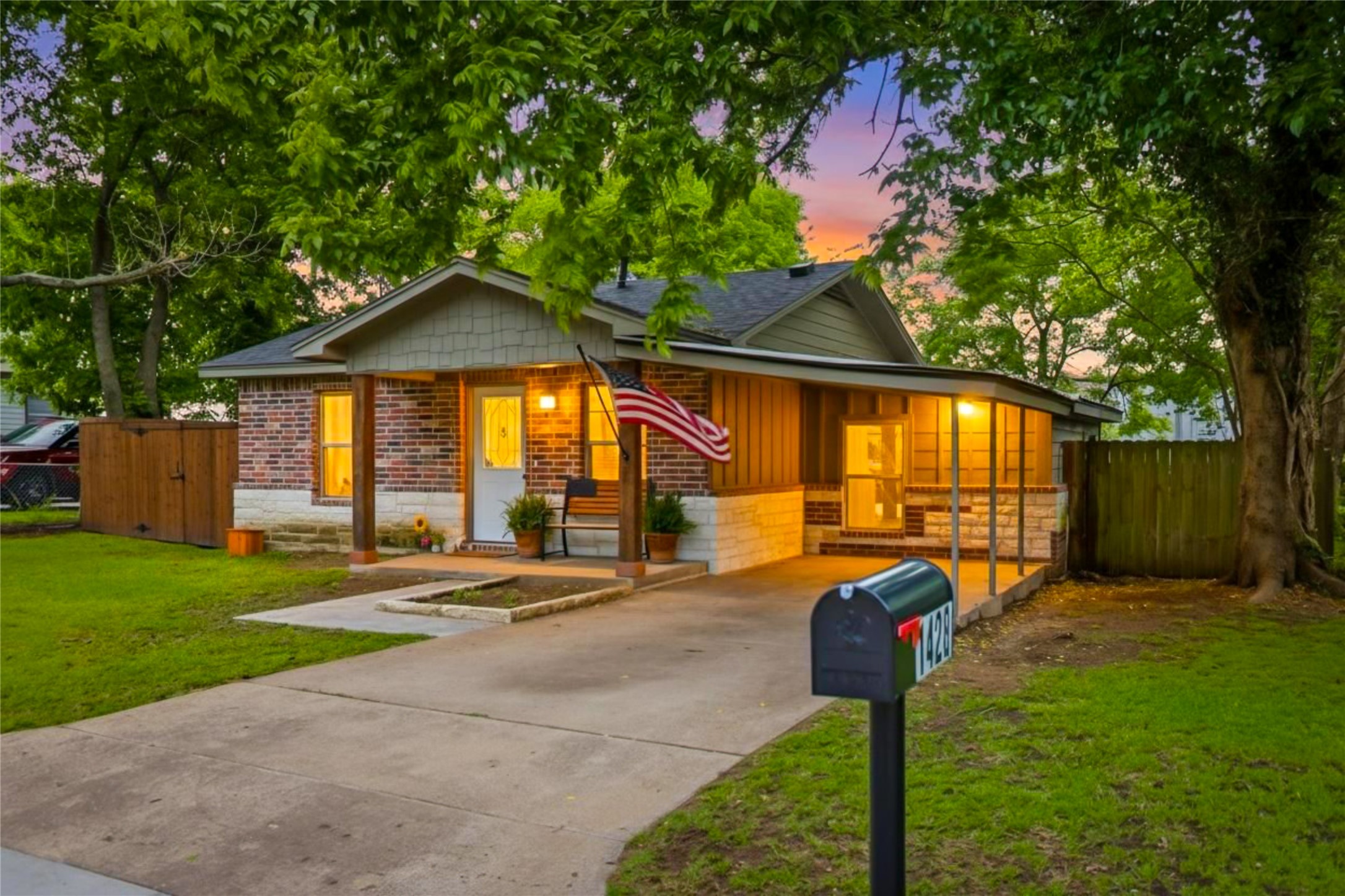 1428 S Austin Street Sherman TX 75090