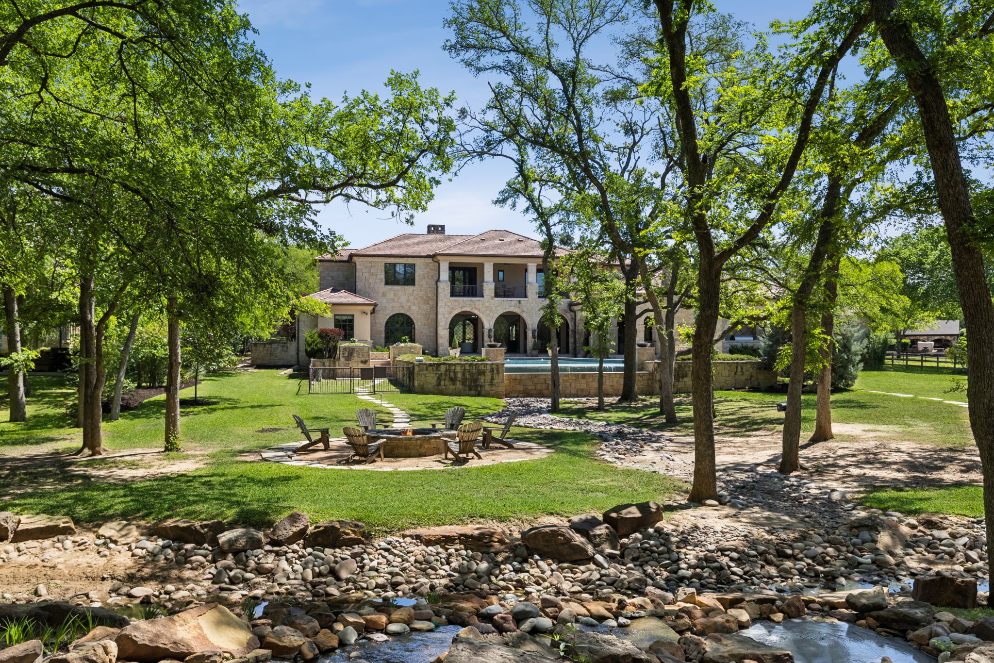 690 S Peytonville Avenue Southlake TX 76092
