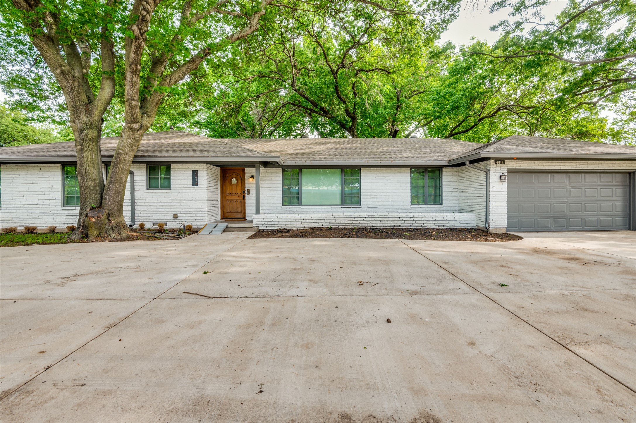 6514 Royal Lane Dallas TX 75230