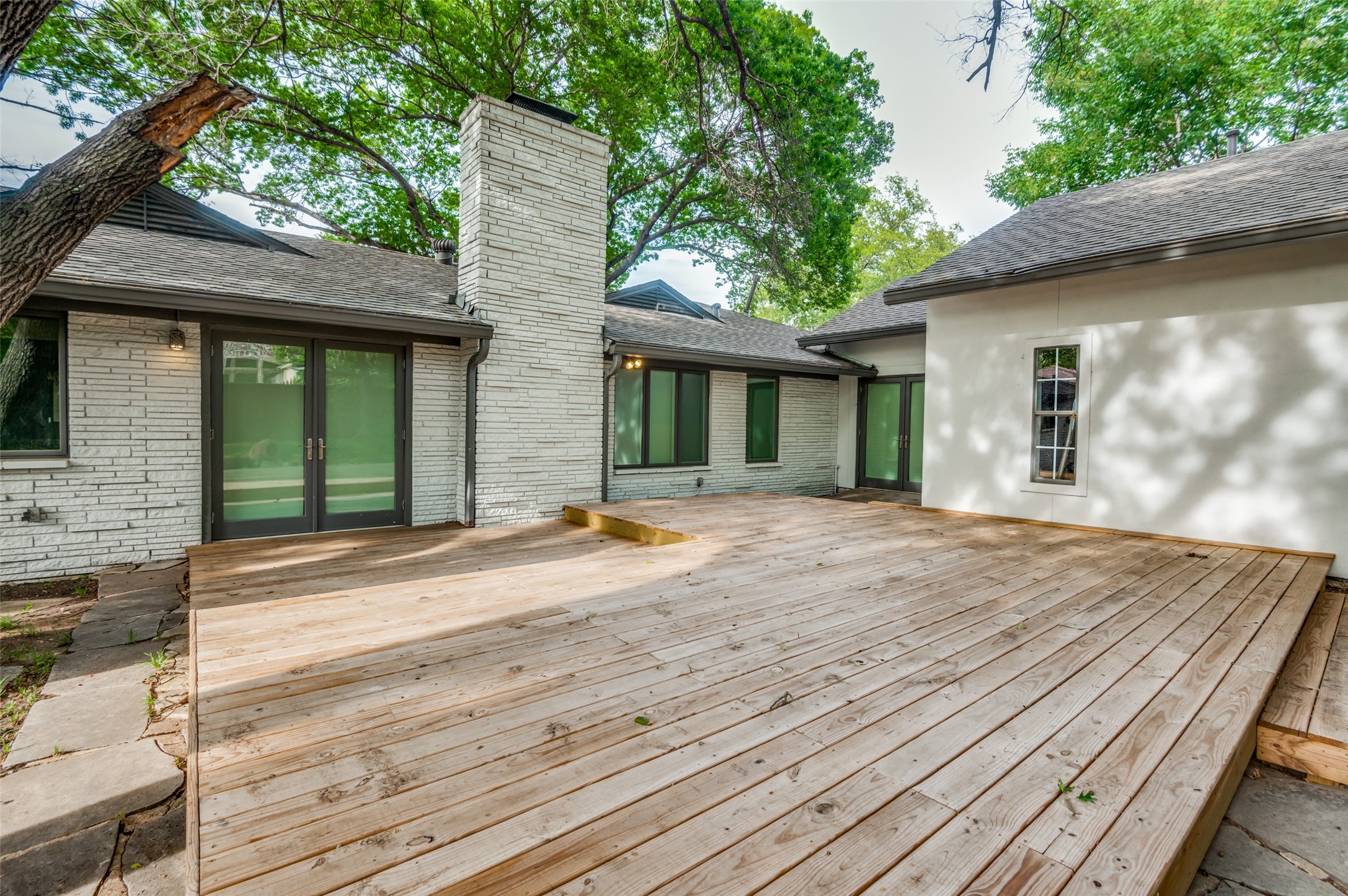 6514 Royal Lane Dallas TX 75230