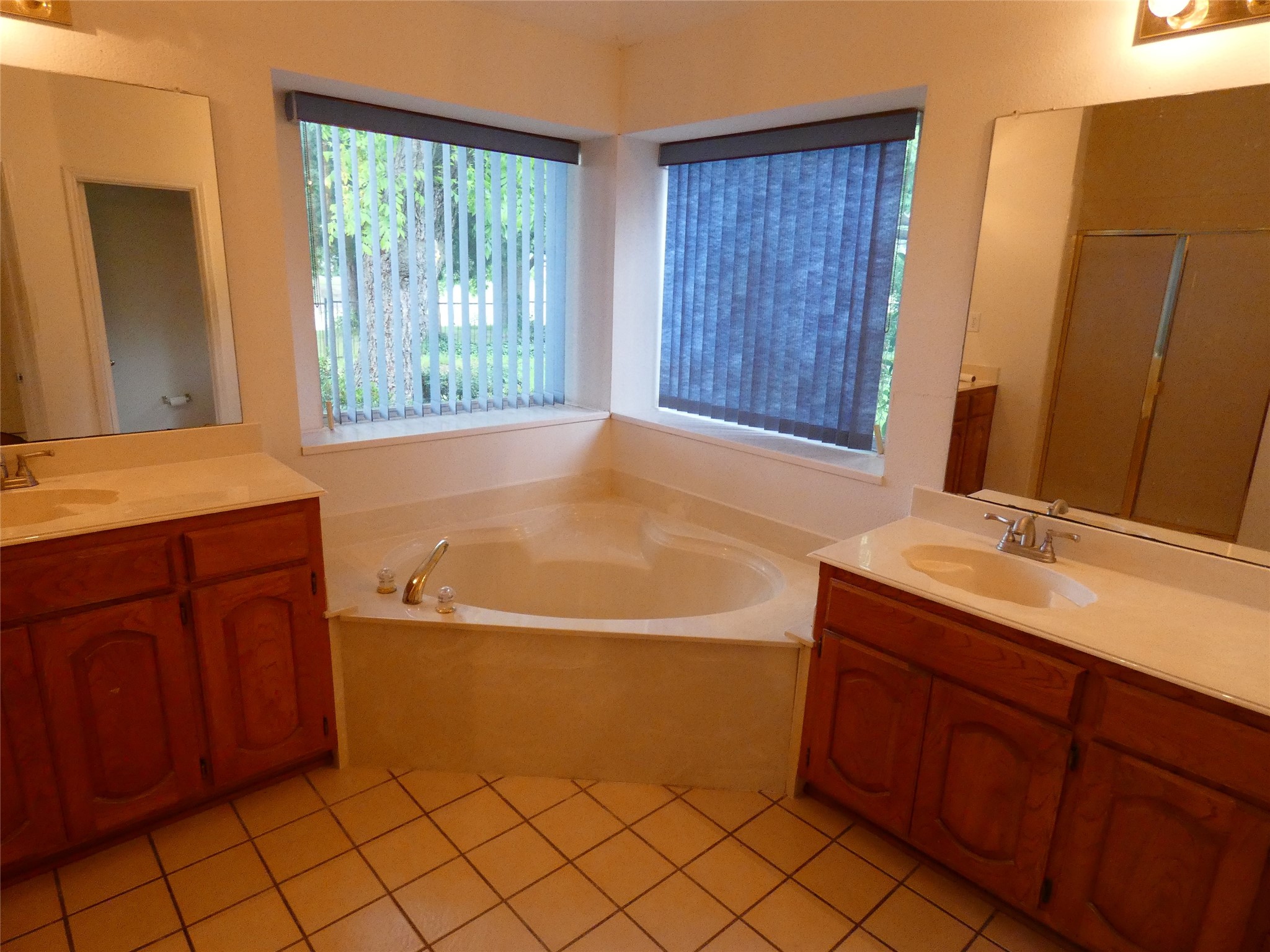 506 Baltusrol Circle Garland TX 75044