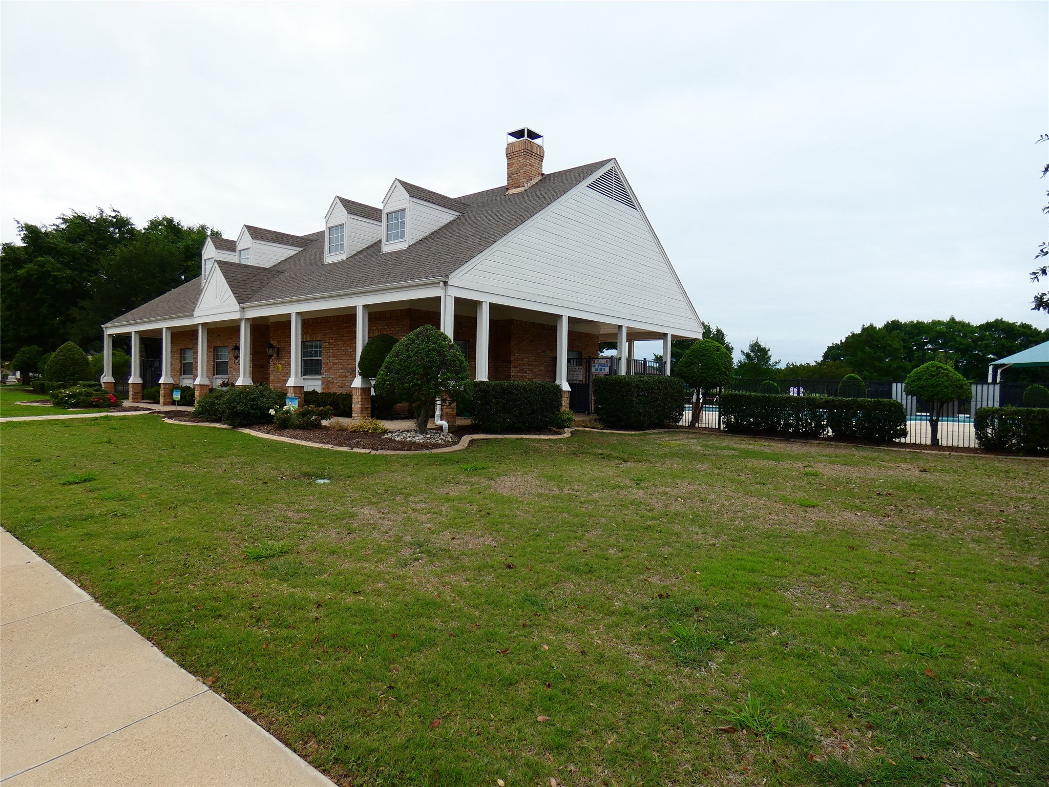 506 Baltusrol Circle Garland TX 75044