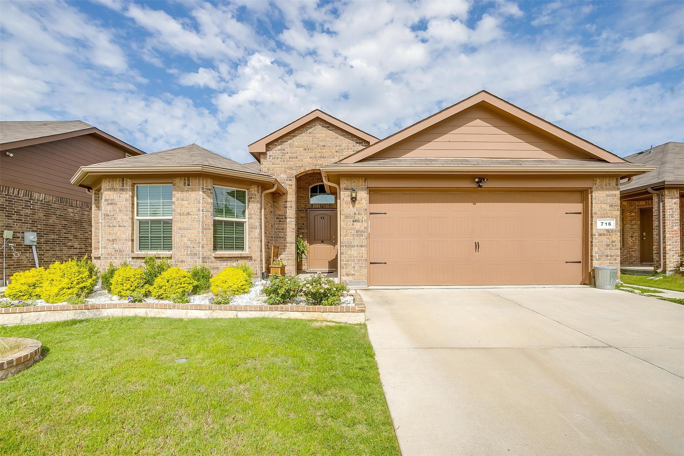 716 Zeke Lake Trail Fort Worth TX 76120