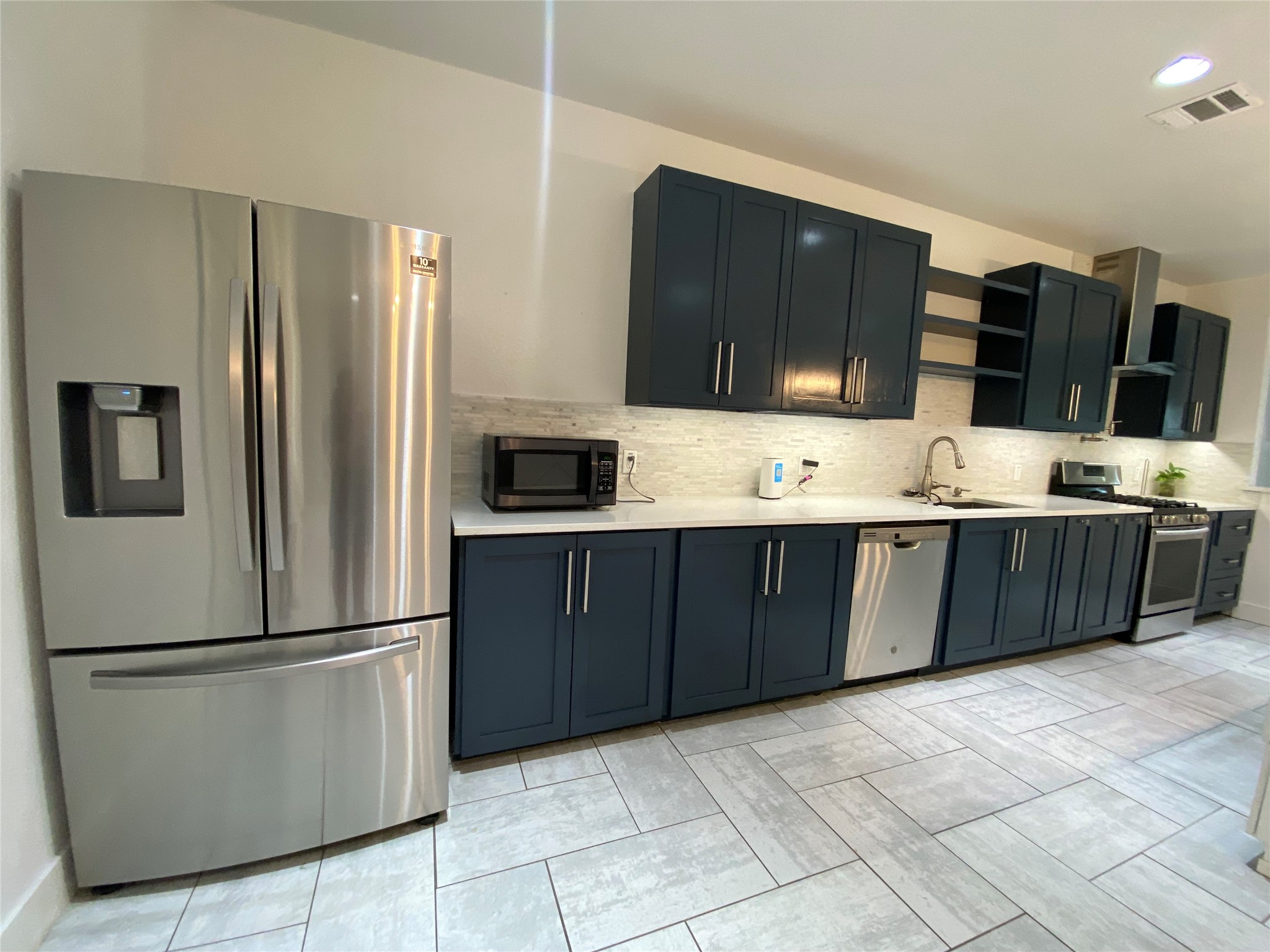 134 W Cober Drive Grand Prairie TX 75051