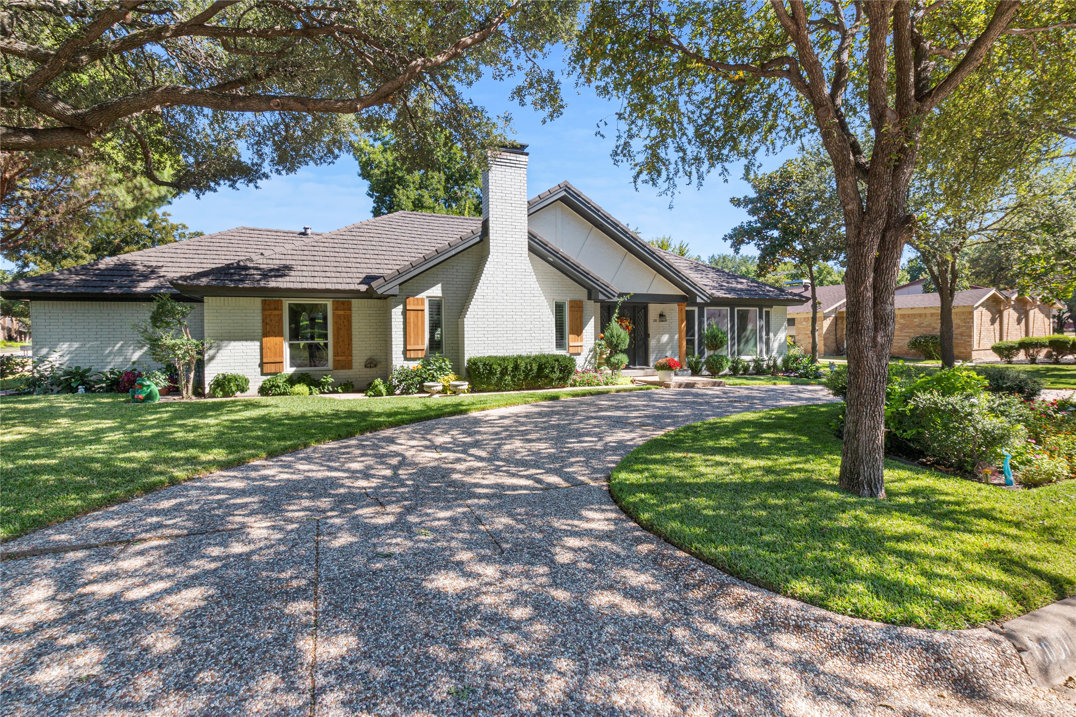 6051 Circleview Drive North Richland Hills TX 76180