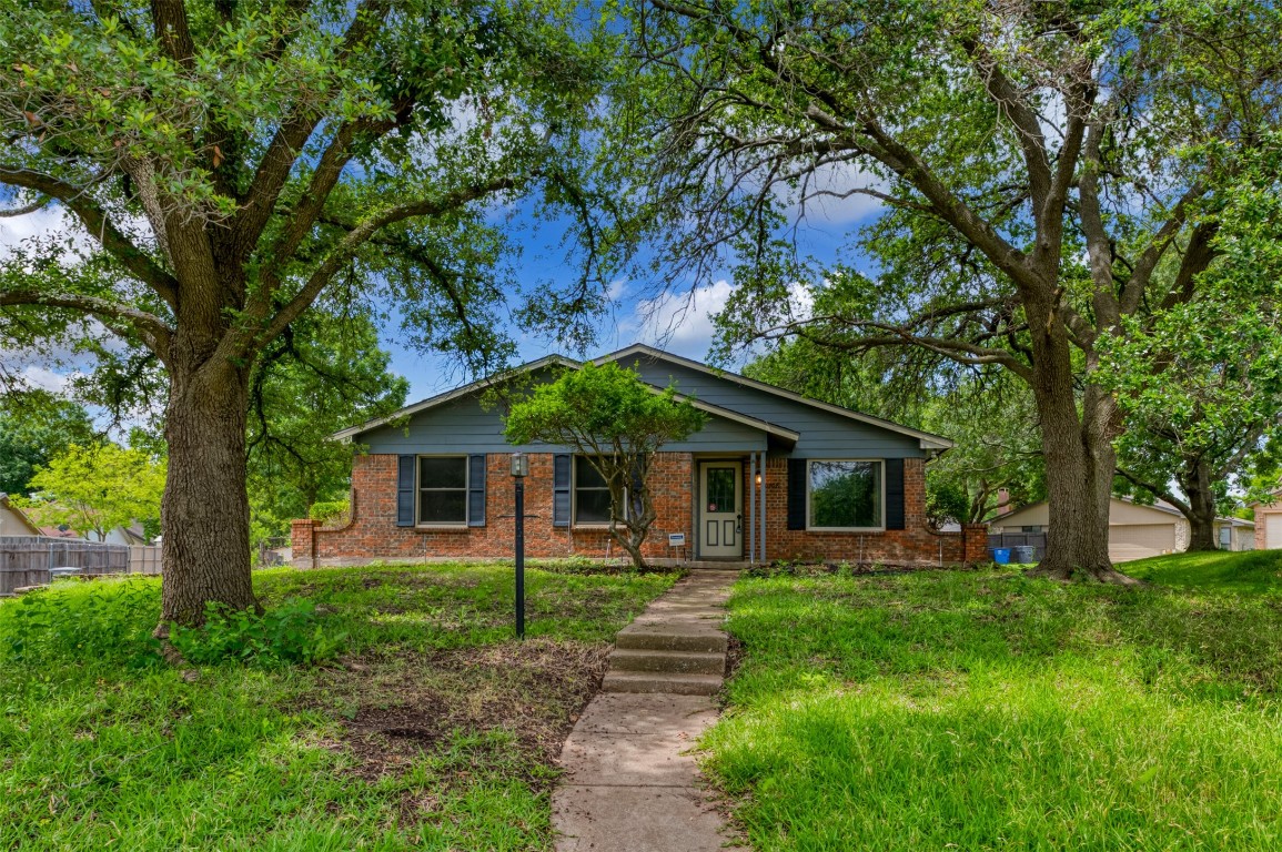 10908 Mcintosh Court Dallas TX 75238
