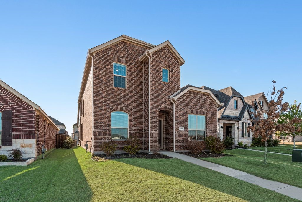 1309 Canuela Way Justin TX 76247