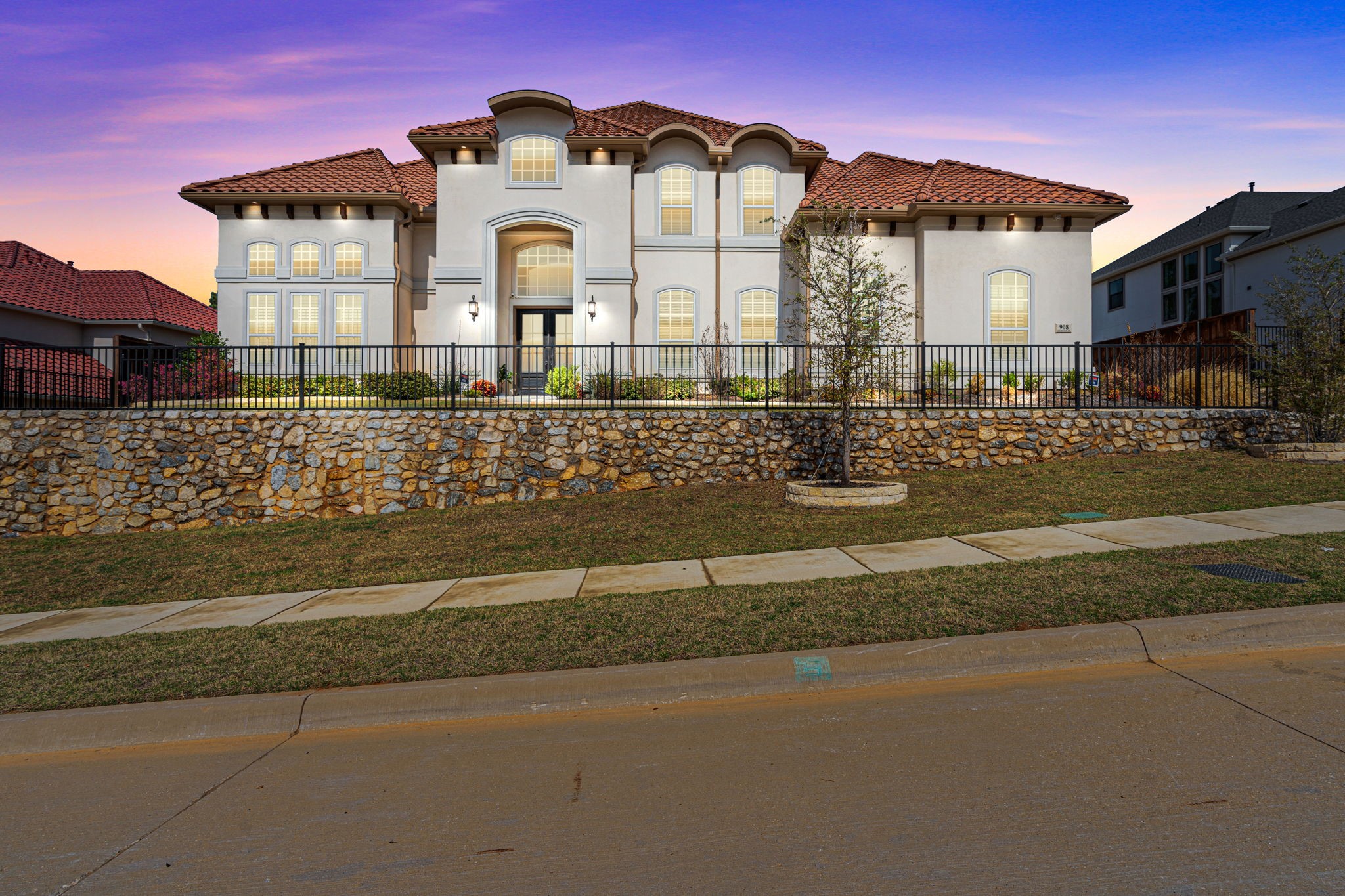 908 Savannah Tr, Southlake TX 76092