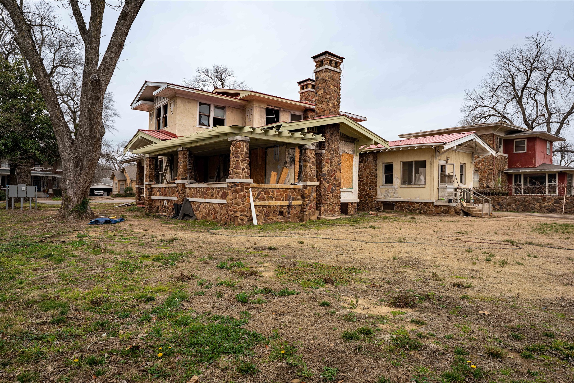 621 S Main Street Paris TX 75460