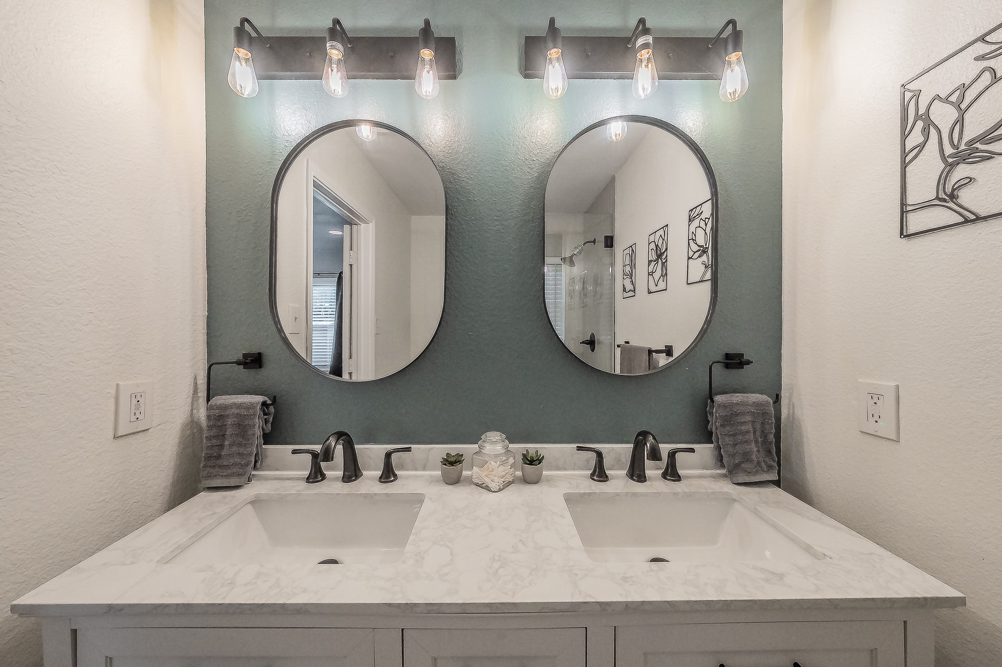10866 Cassandra Way Dallas TX 75228