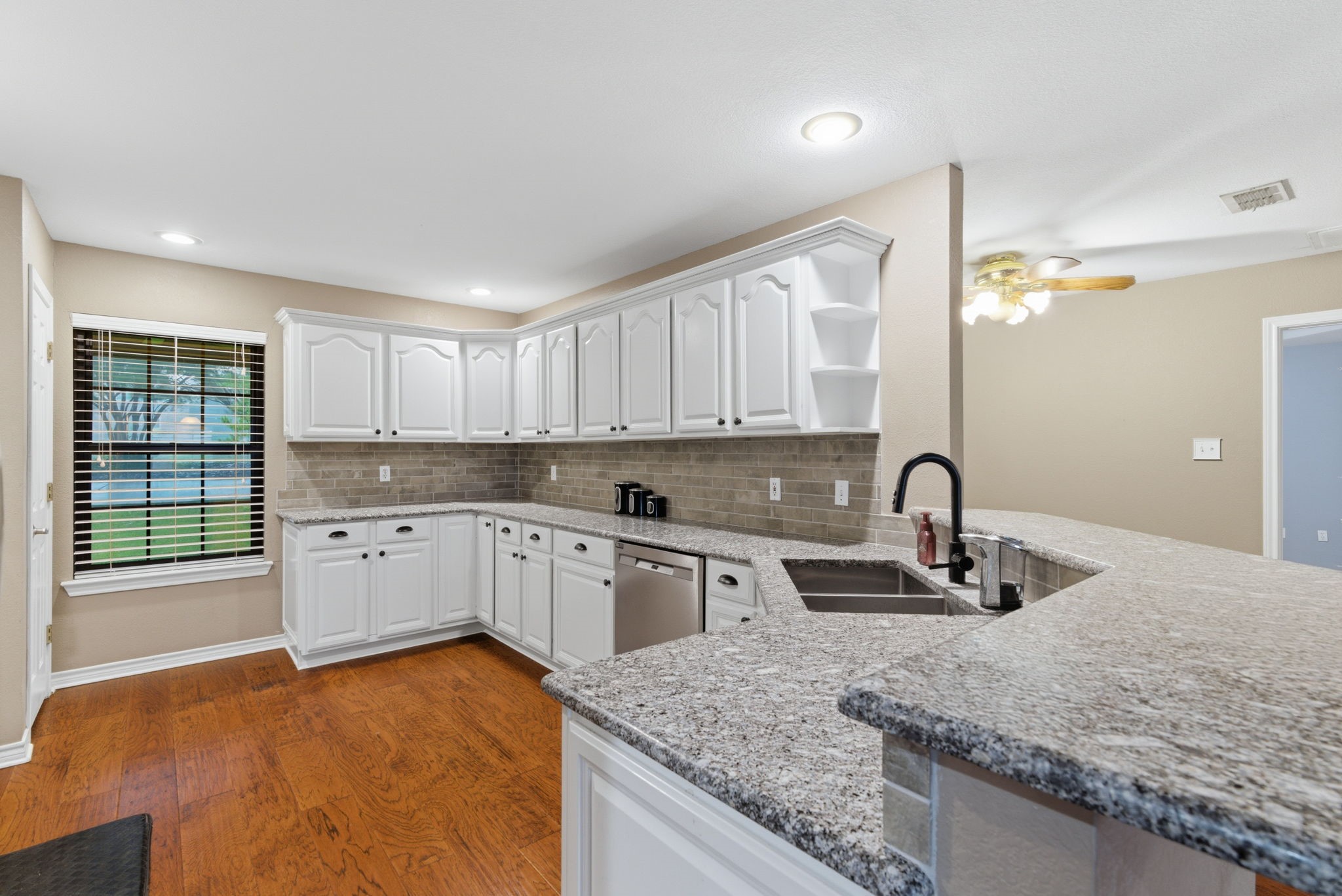 7512 Woodland Drive Alvarado TX 76009