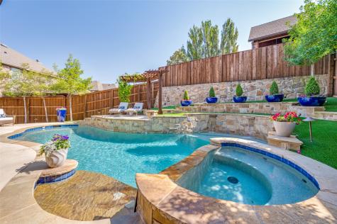 504 Castlewood Drive Mckinney TX 75071