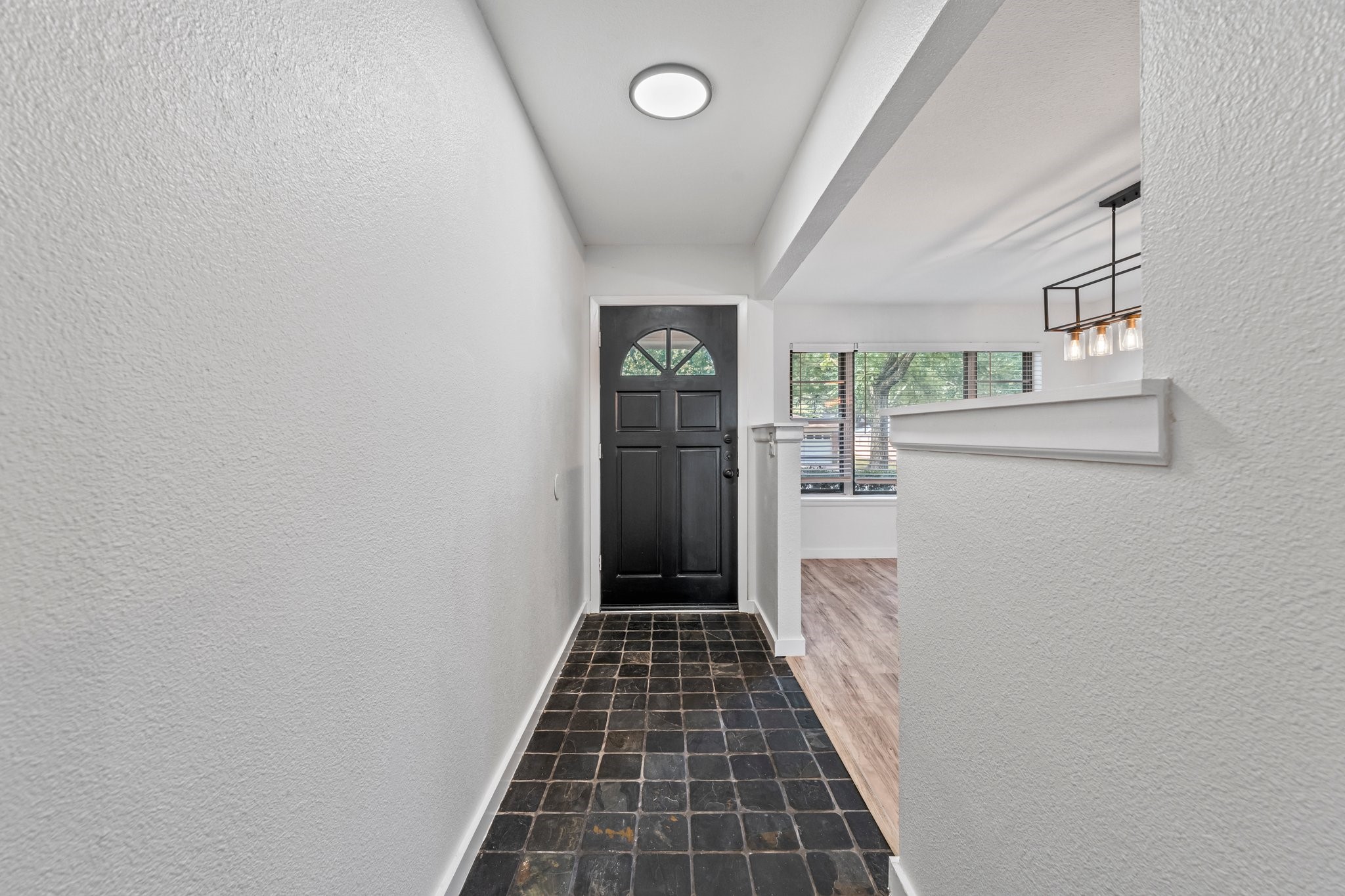 600 Circleview Drive N Hurst TX 76054