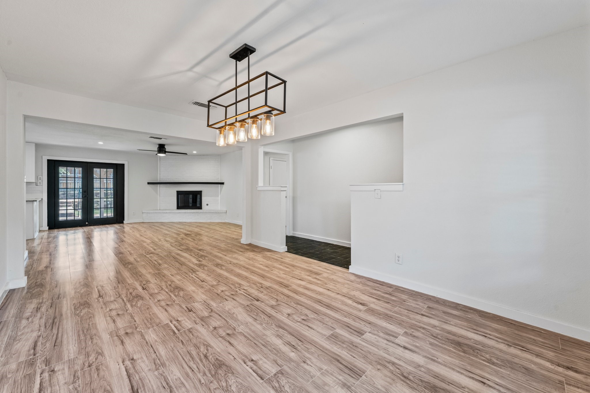 600 Circleview Drive N Hurst TX 76054