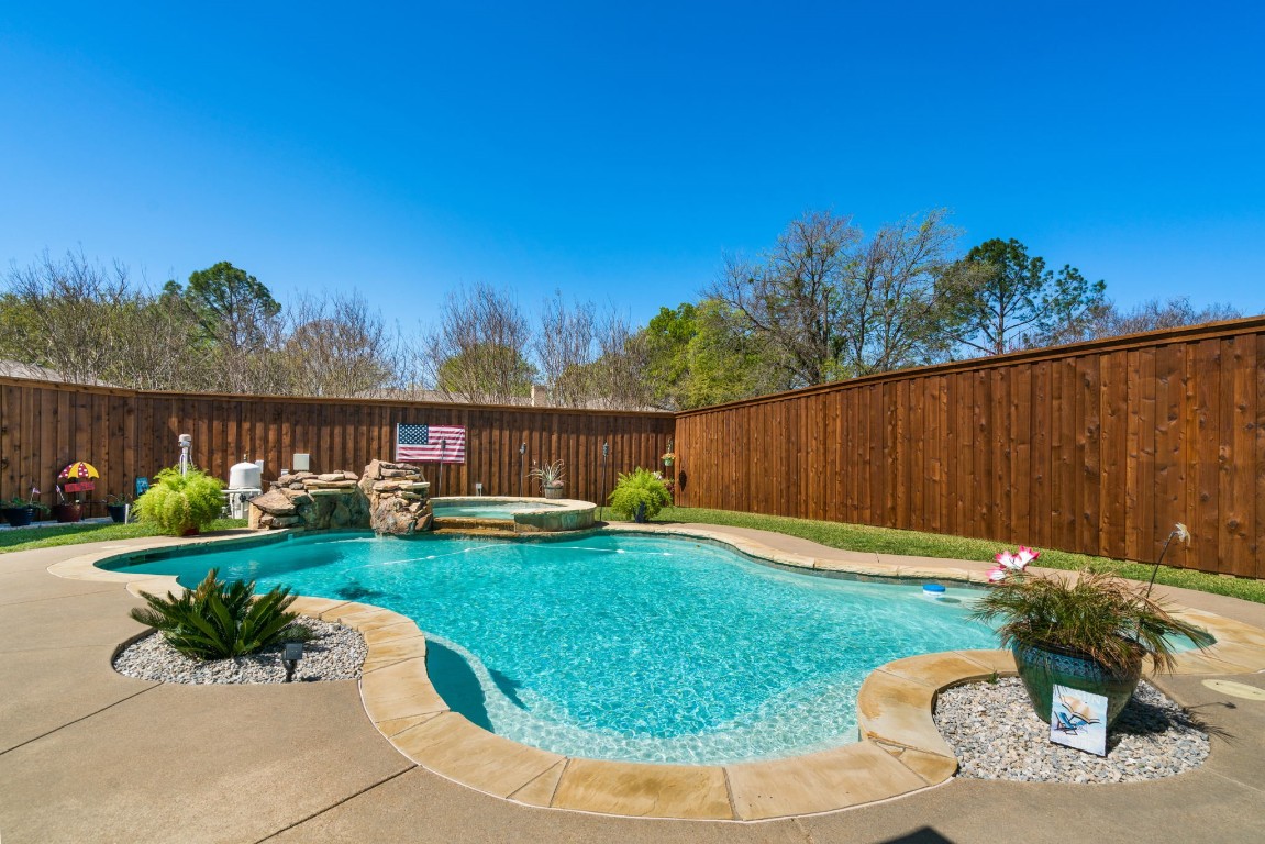 720 N Valley Parkway Lewisville TX 75077