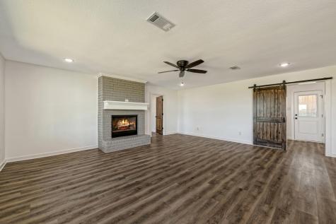 4864 S Hwy 77 Highway Lorena TX 76655