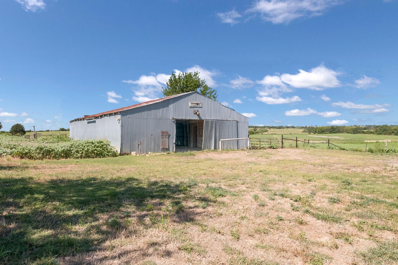 4864 S Hwy 77 Highway Lorena TX 76655
