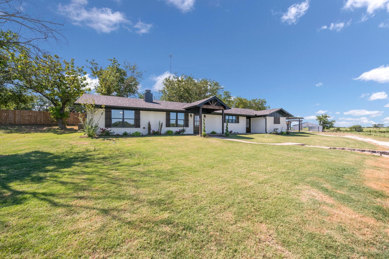 4864 S Hwy 77 Highway Lorena TX 76655