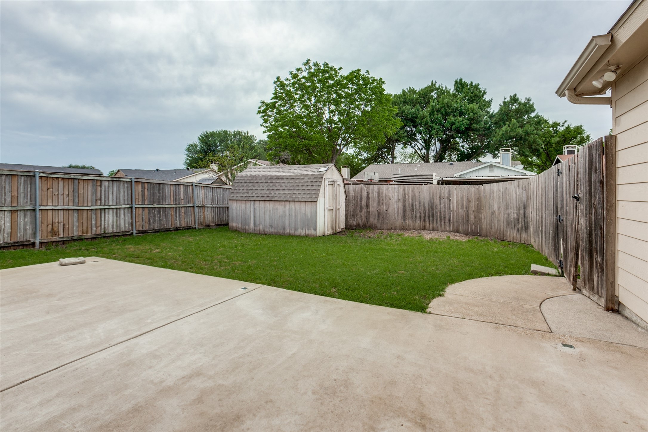 1213 Blanco Street W Garland TX 75040