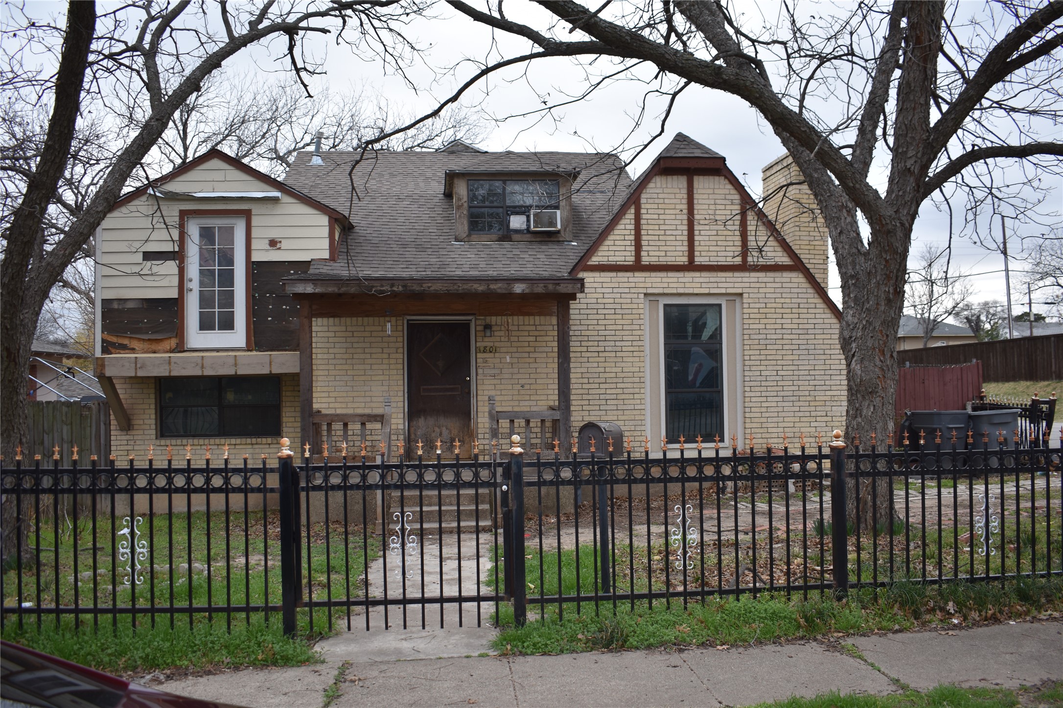 1801 Michigan Avenue Dallas TX 75216