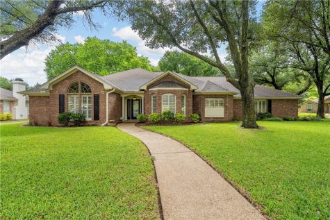10001 Creek Bend Drive Woodway TX 76712