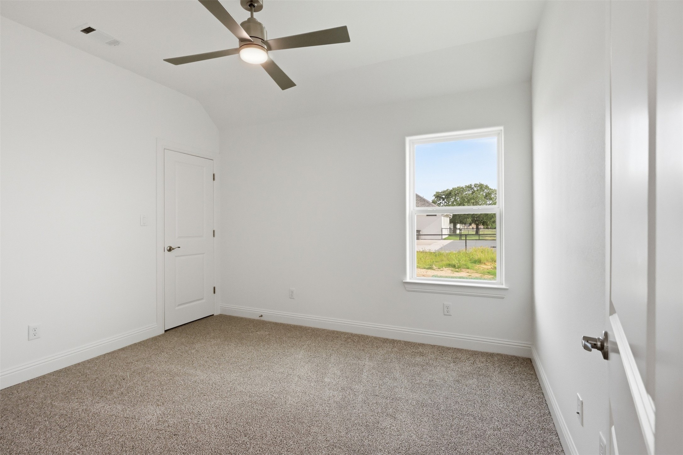 1041 Arbor Vista Drive Azle TX 76020