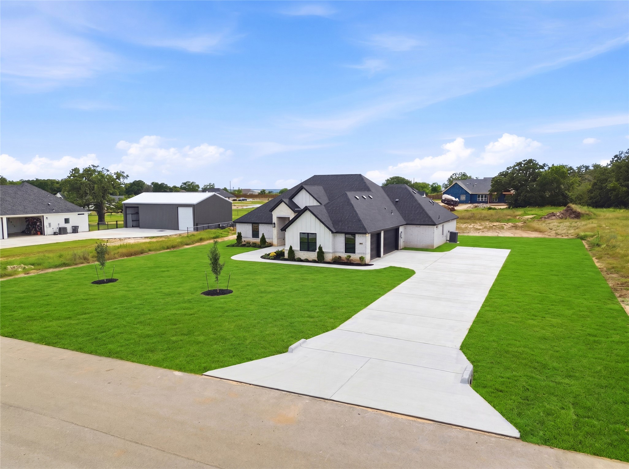 1041 Arbor Vista Drive Azle TX 76020