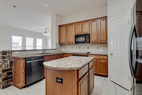 729 Red Elm Lane Fort Worth TX 76131