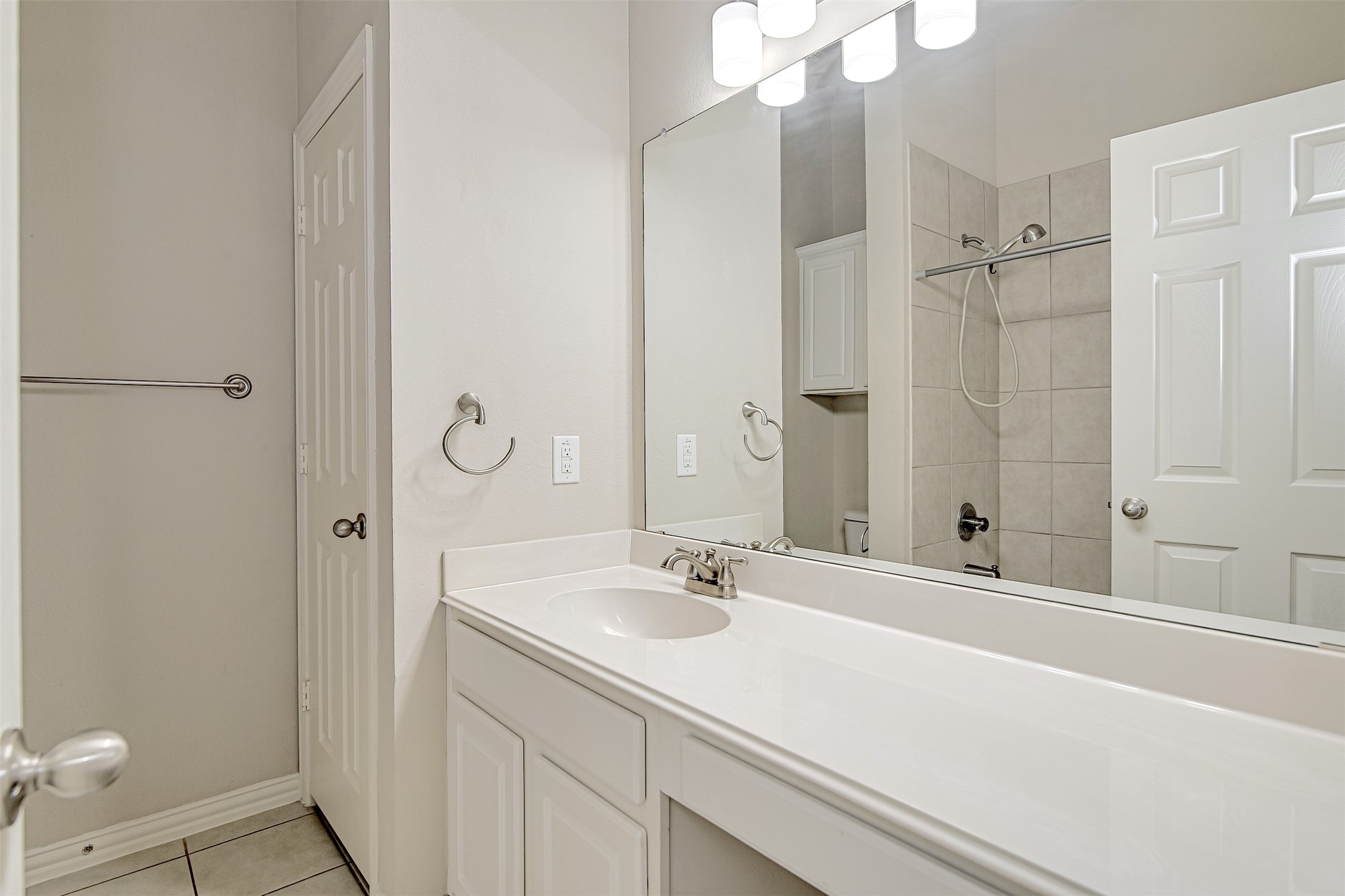 729 Red Elm Lane Fort Worth TX 76131