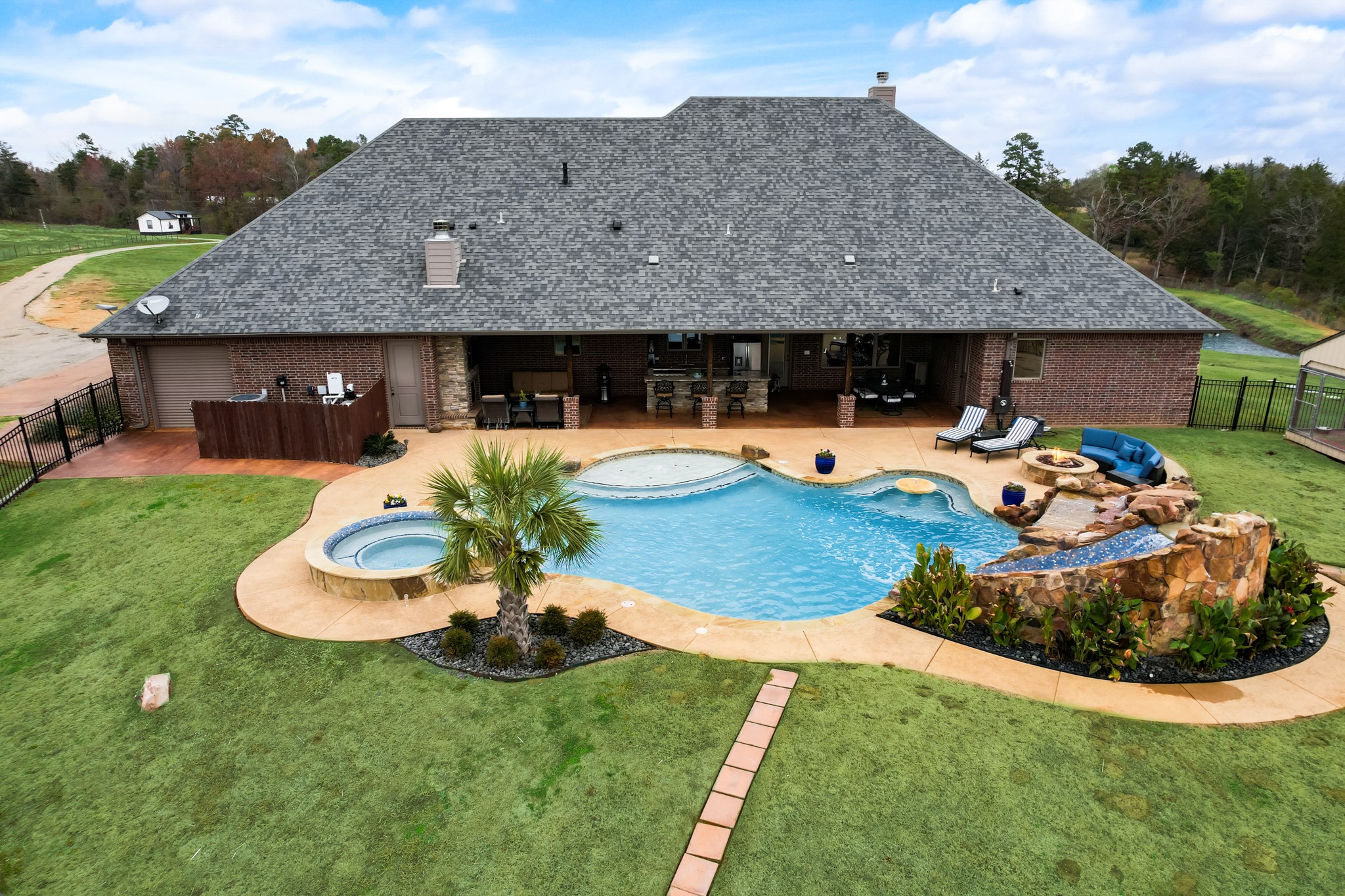 10794 County Road 334 Tyler TX 75708