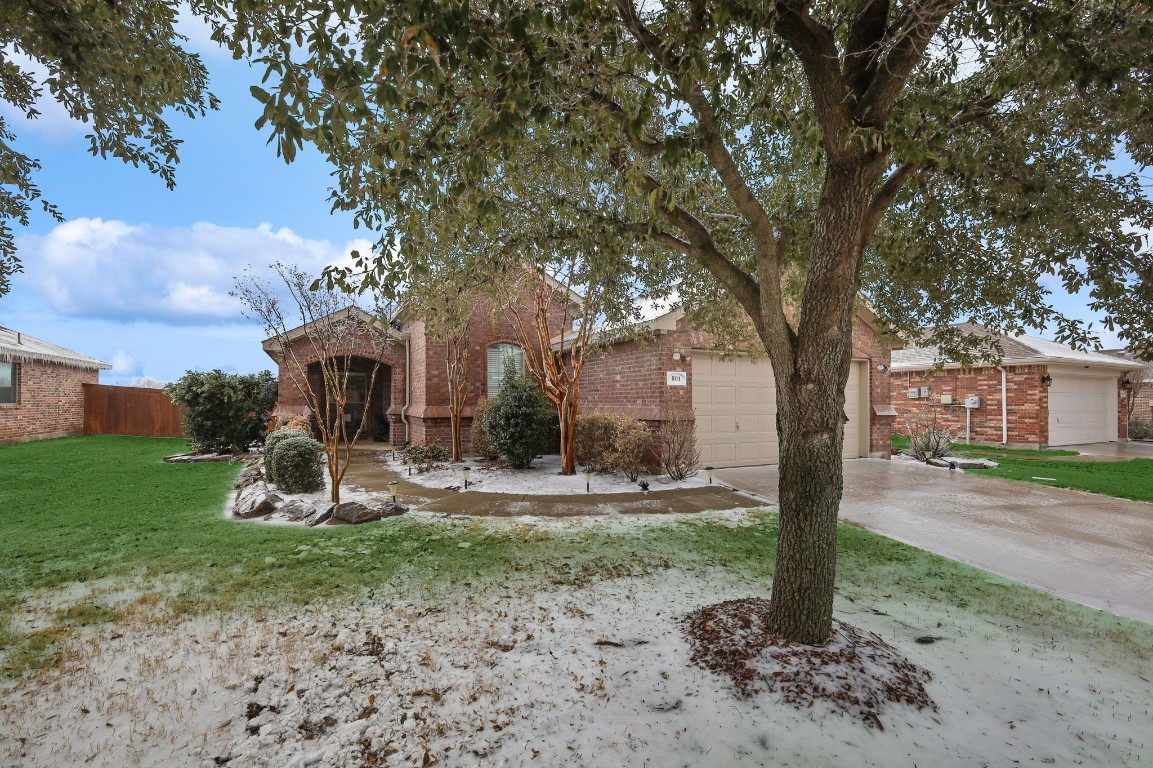 801 Meadowedge Lane Denton TX 76207