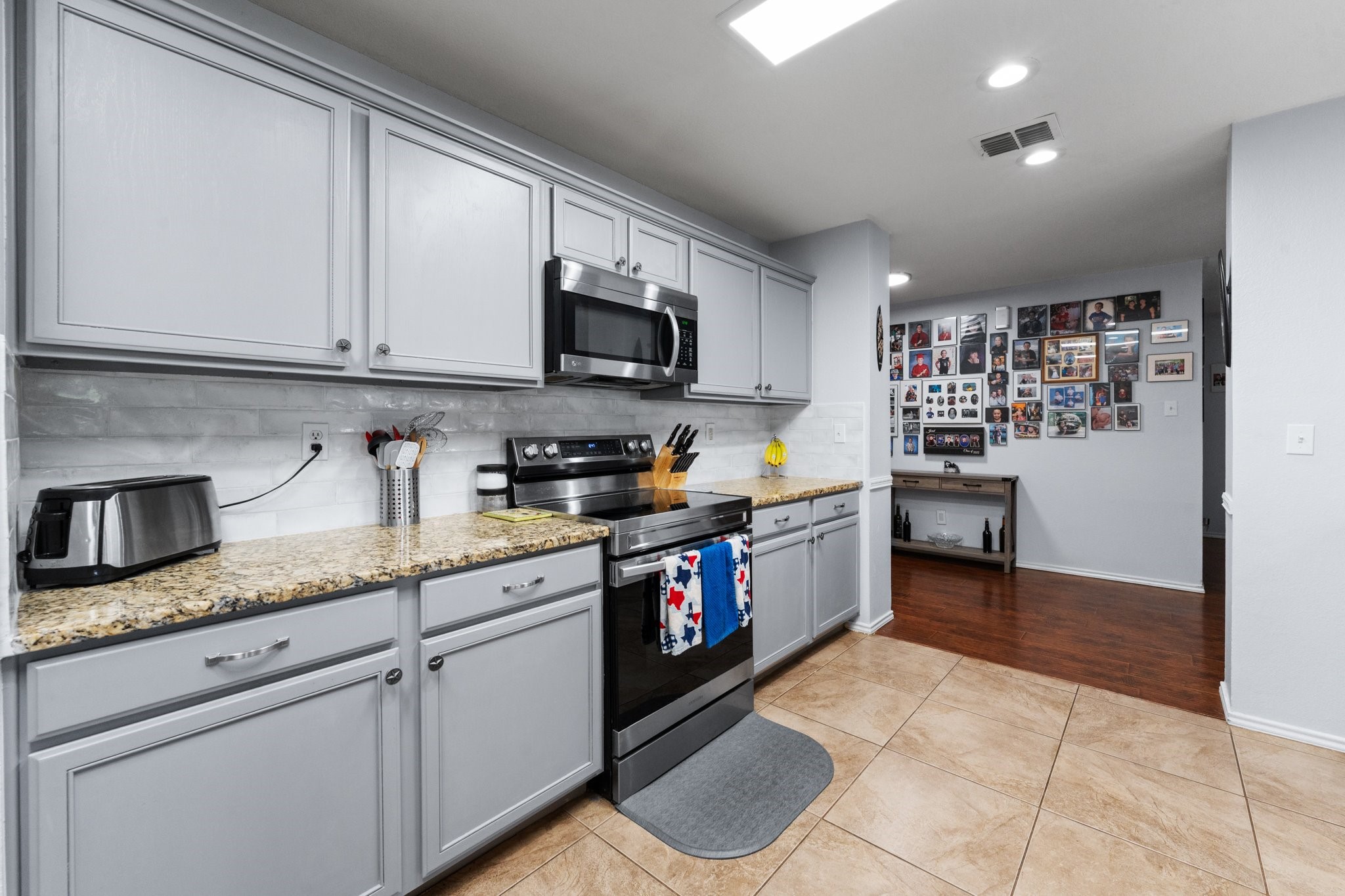 1208 Scarlet Sage Parkway Burleson TX 76028