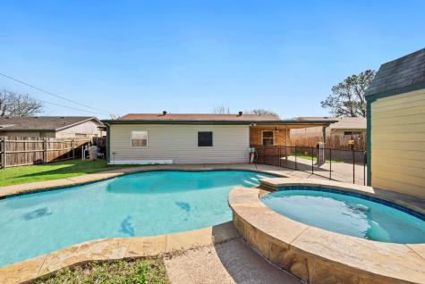 305 Julie Drive Crowley TX 76036