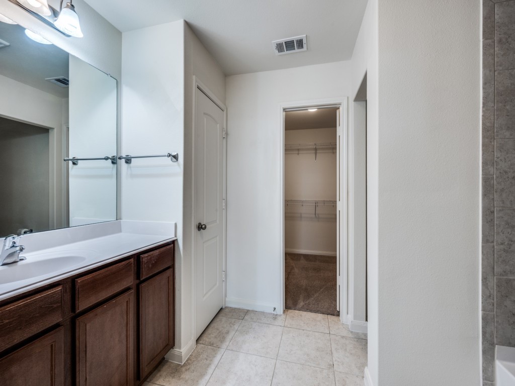 4104 Tower Bridge Lane Crowley TX 76036