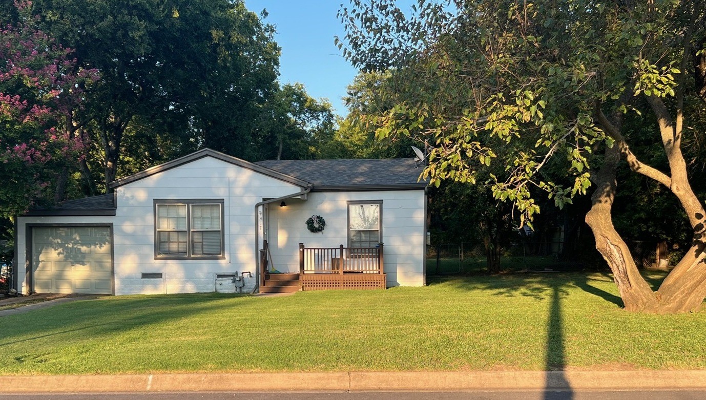 417 N Burdette Avenue Sherman TX 75090