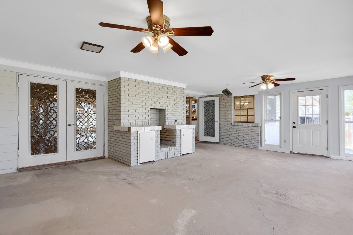 1011 Western Hills Drive Sherman TX 75092