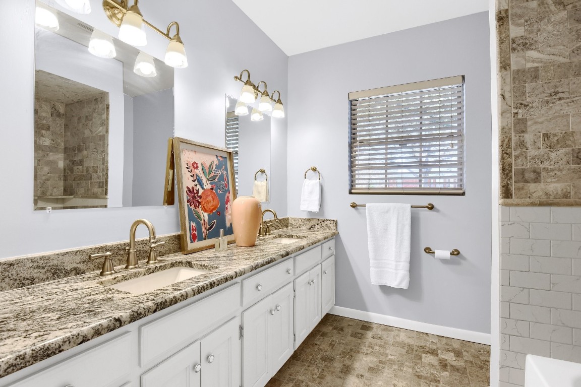 1011 Western Hills Drive Sherman TX 75092
