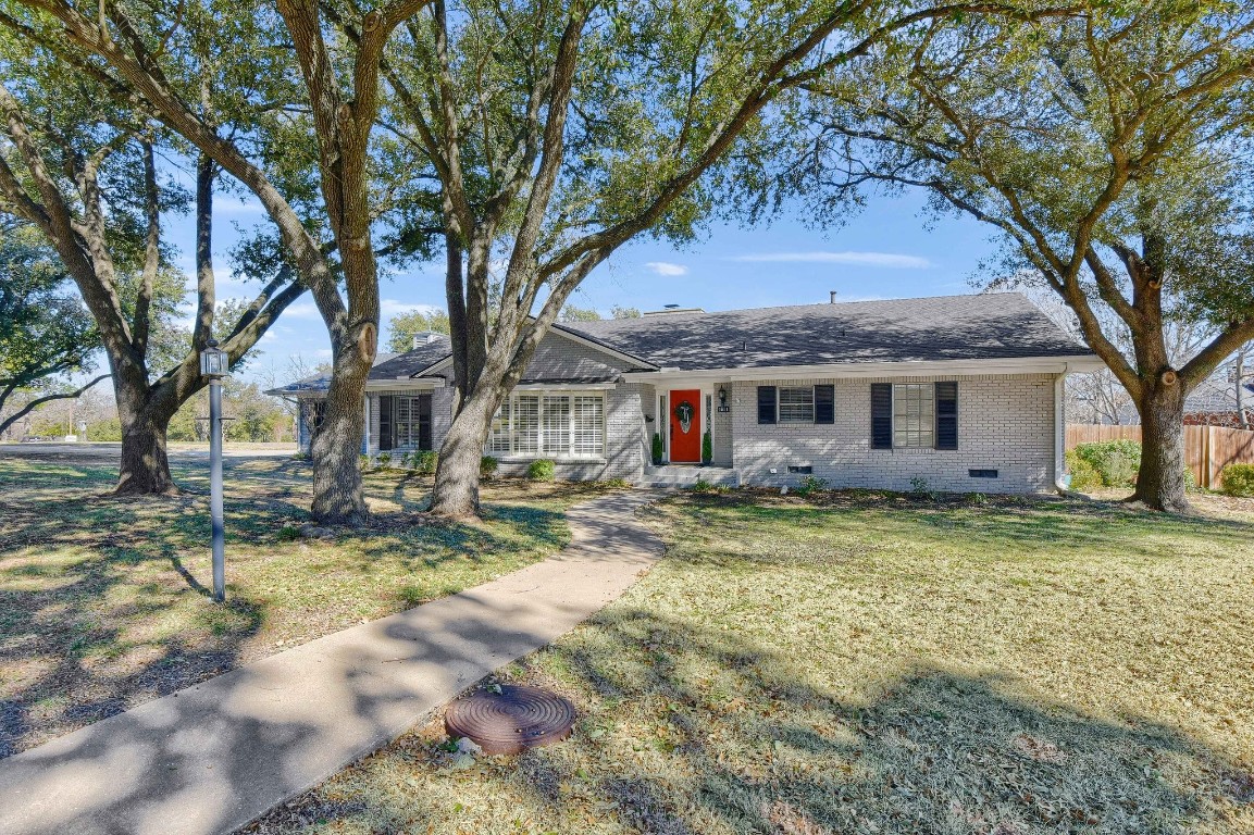 1011 Western Hills Drive Sherman TX 75092