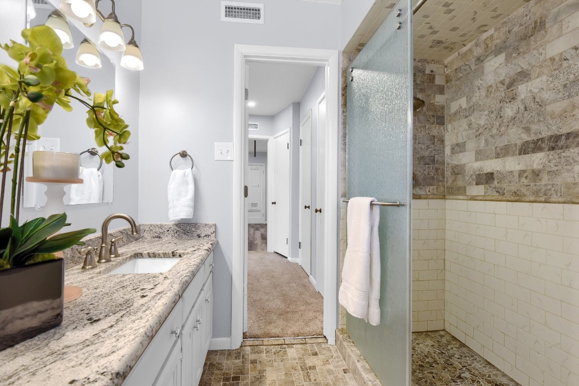 1011 Western Hills Drive Sherman TX 75092