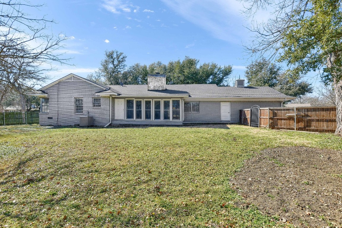 1011 Western Hills Drive Sherman TX 75092