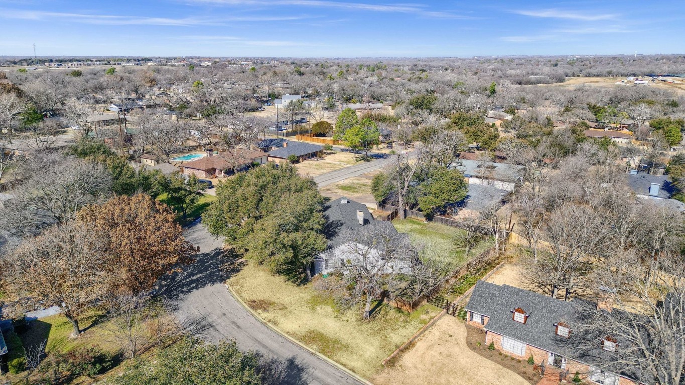 1011 Western Hills Drive Sherman TX 75092
