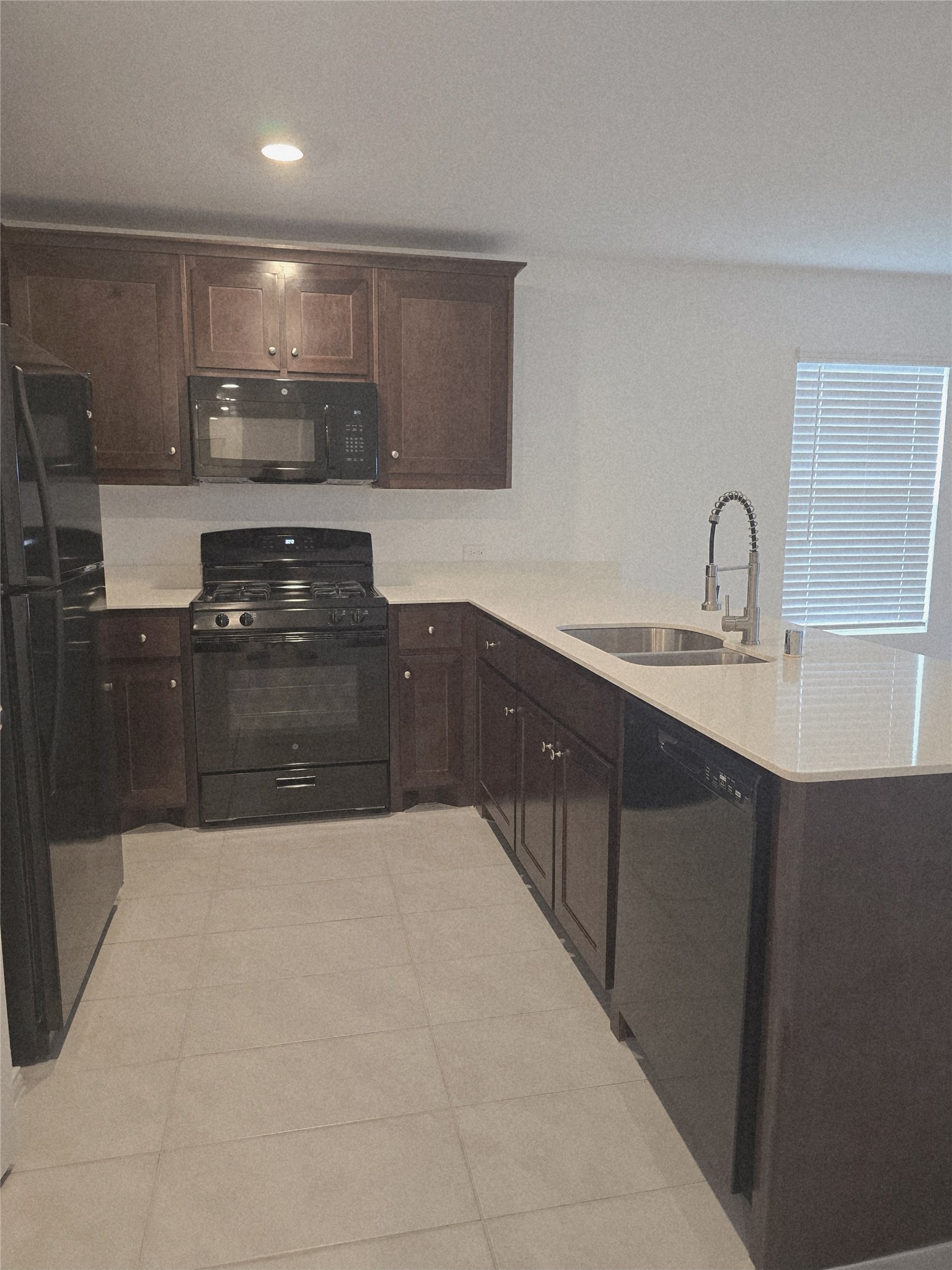 14017 Ilderton Street Pilot Point TX 76258