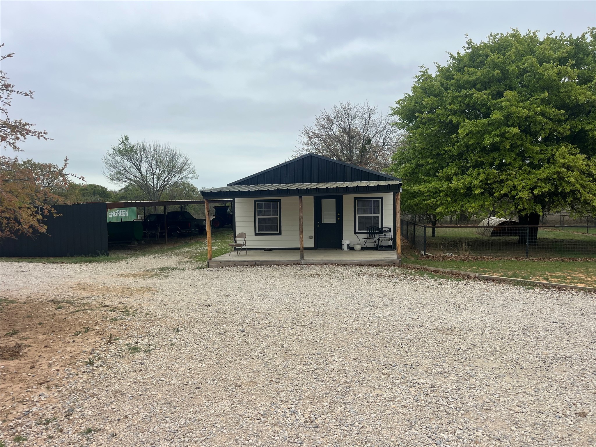 7601 Zion Hill Road Poolville TX 76487