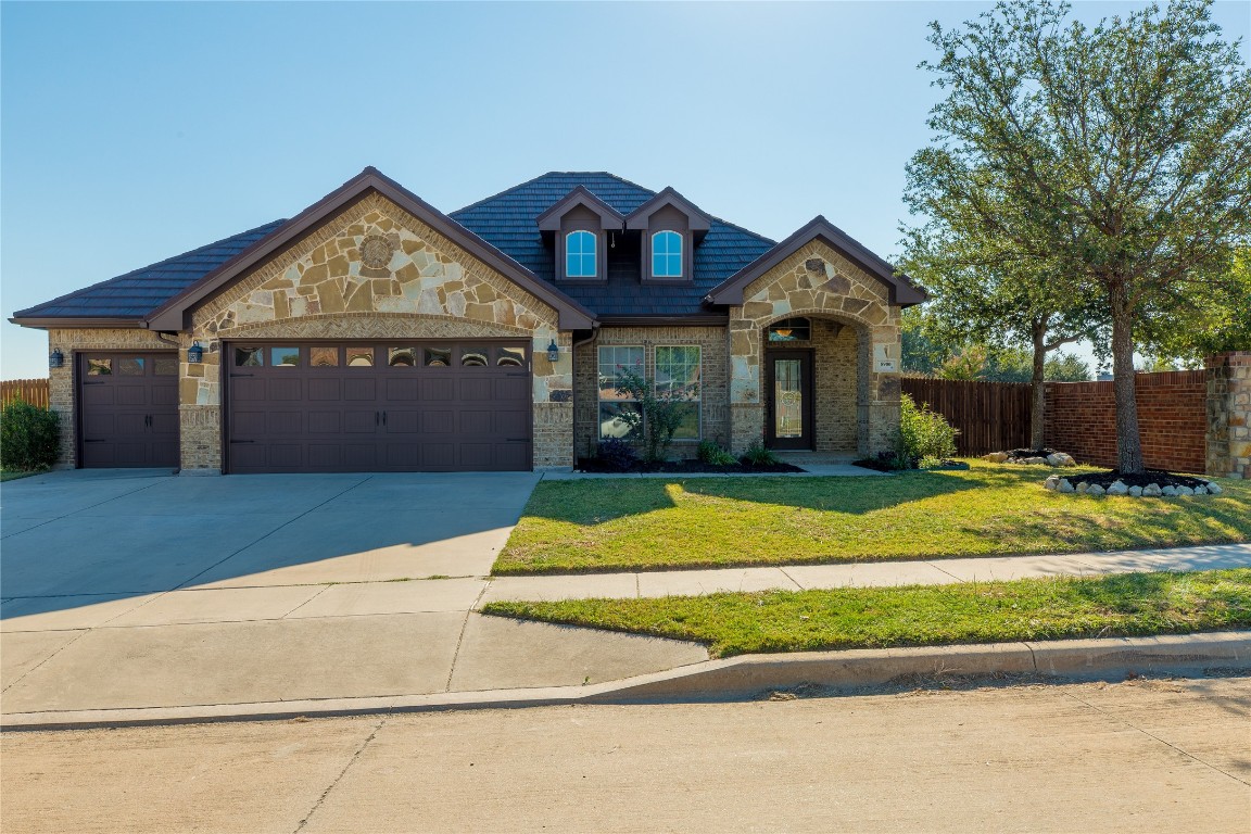8900 Arbor Crest Court Fort Worth TX 76179