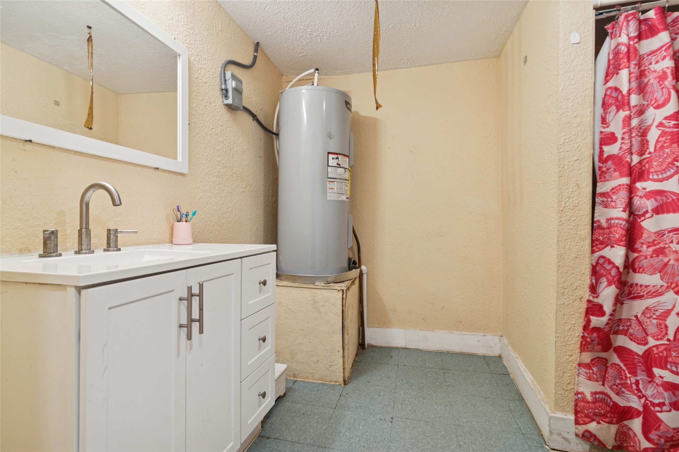 805 E 11th Street Kemp TX 75143