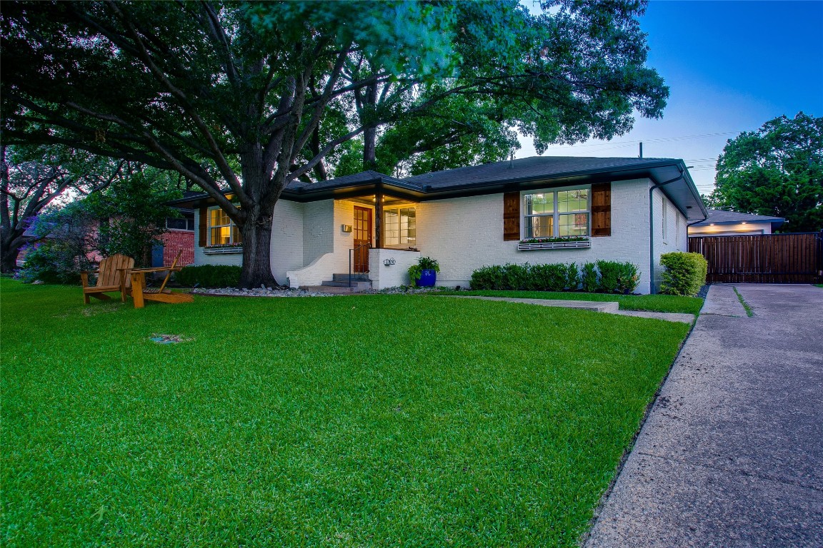 6307 Saratoga Circle Dallas TX 75214