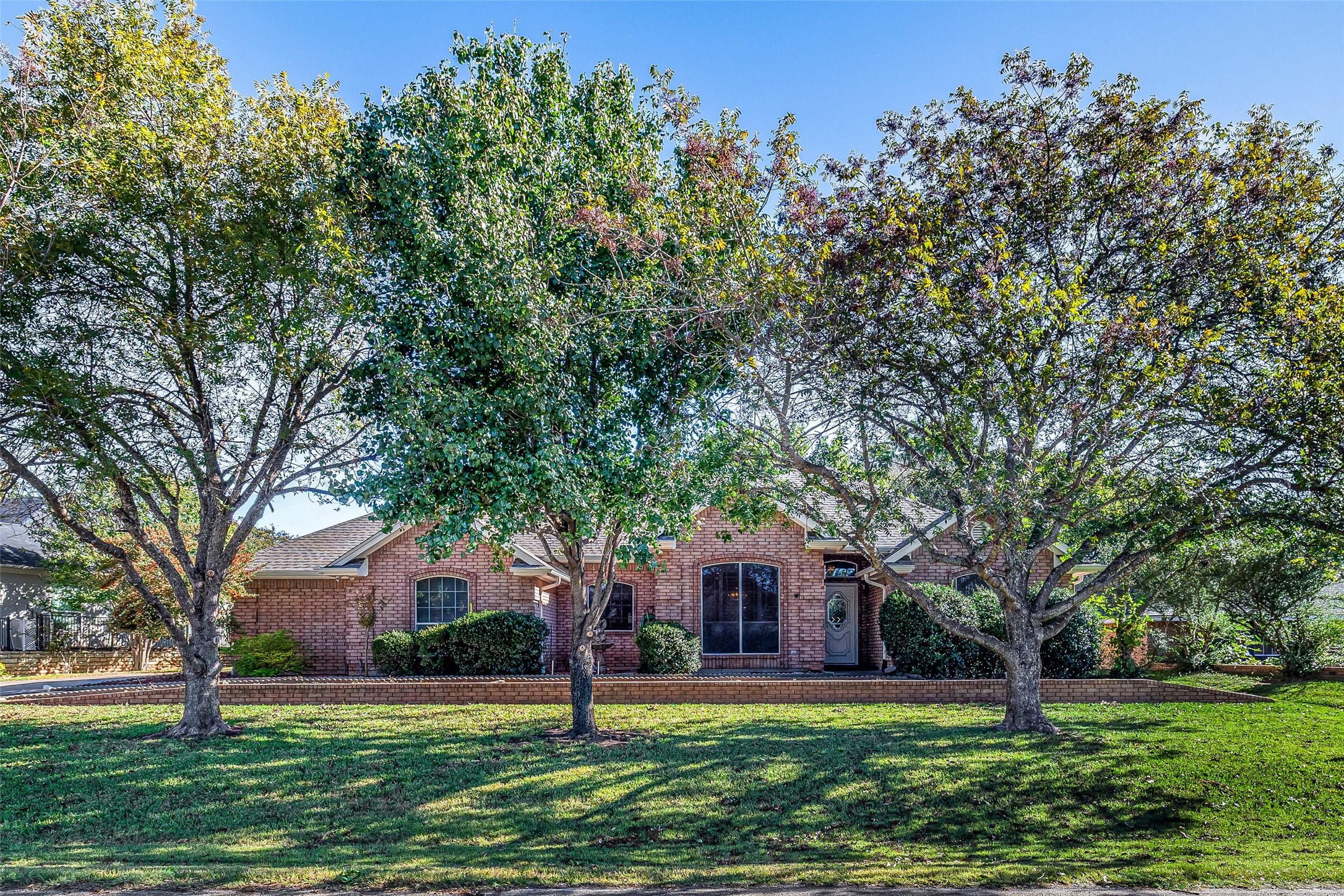 6412 Buena Vista Drive Granbury TX 76049